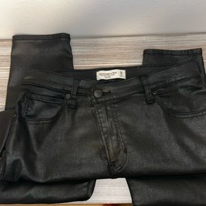 Abercrombie & Fitch Curve Love The super skinny ankle high rise. Size 8 short